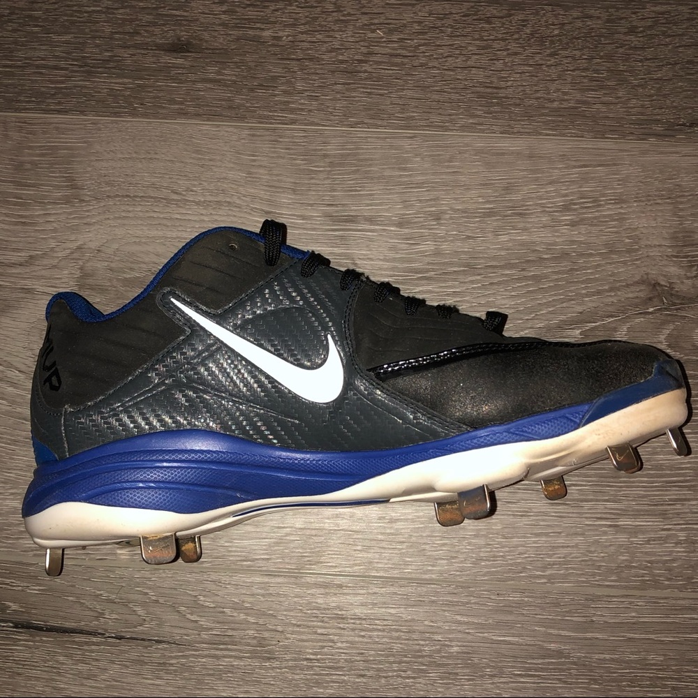 Nike MVP Baseball Cleats !!